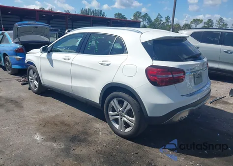 2020 Mercedes-Benz Gla 250 4Matic z USA, uszkodzony, nr VIN WDCTG4GB5LJ686746